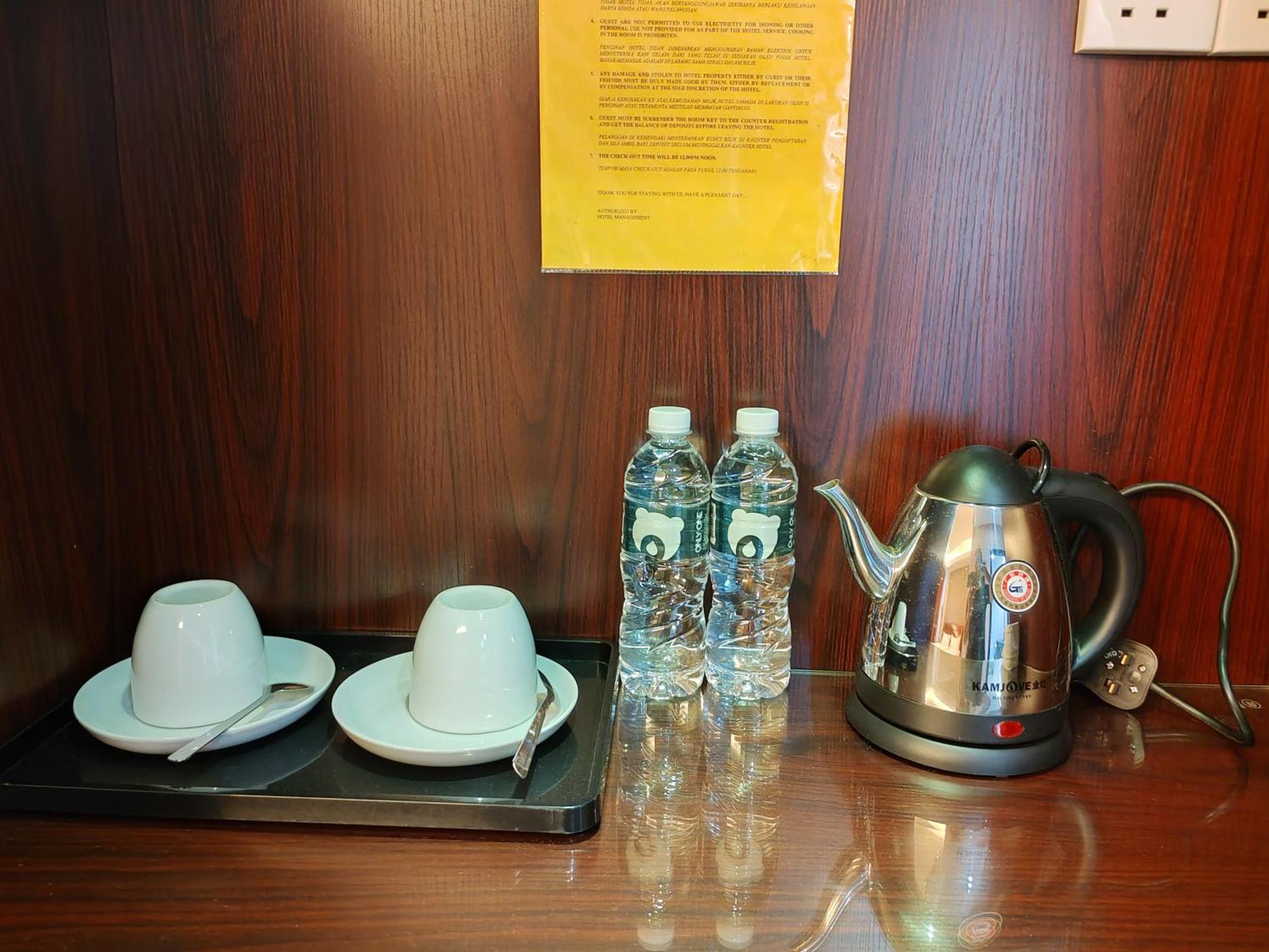 Hotel Prima サンダカン エクステリア 写真